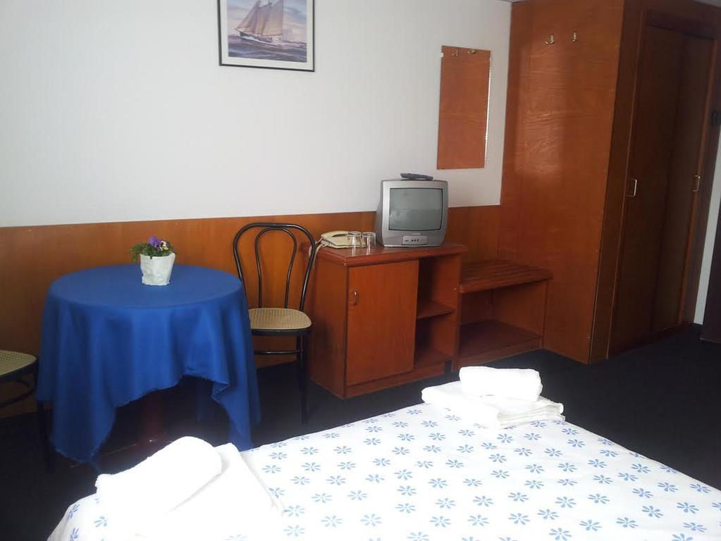 בודפשט Botel Hotel Lisa מראה חיצוני תמונה