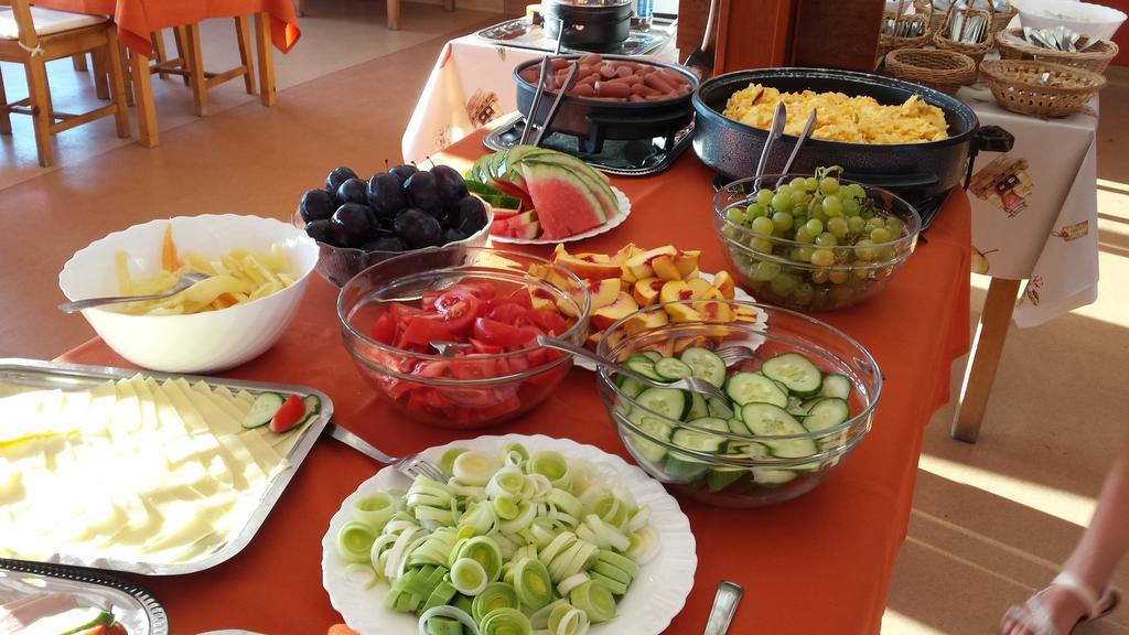 בודפשט Botel Hotel Lisa מראה חיצוני תמונה