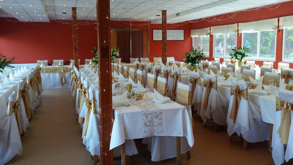 בודפשט Botel Hotel Lisa מראה חיצוני תמונה