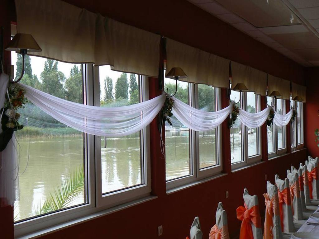בודפשט Botel Hotel Lisa מראה חיצוני תמונה